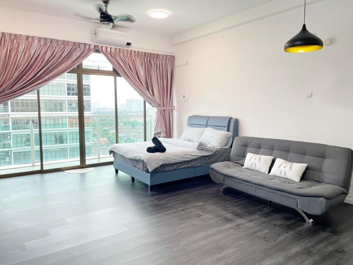 Palazio Serviced Apartment In Mount Austin Near Aeon Ikea Toppen Hsi Johor Bahru Zewnętrze zdjęcie