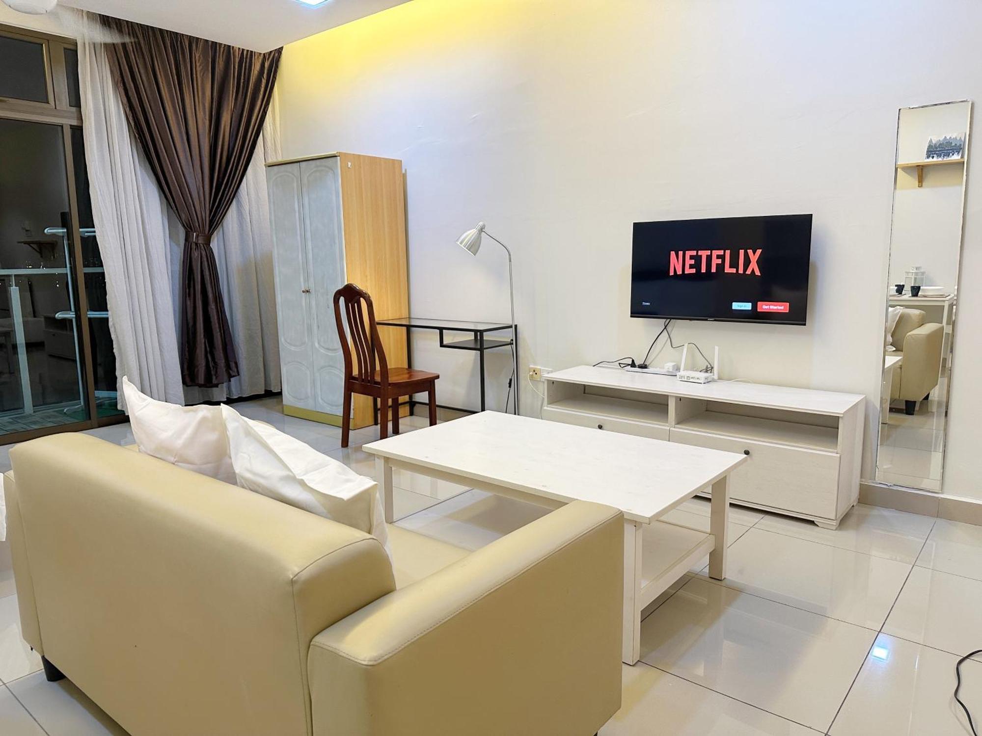Palazio Serviced Apartment In Mount Austin Near Aeon Ikea Toppen Hsi Johor Bahru Zewnętrze zdjęcie